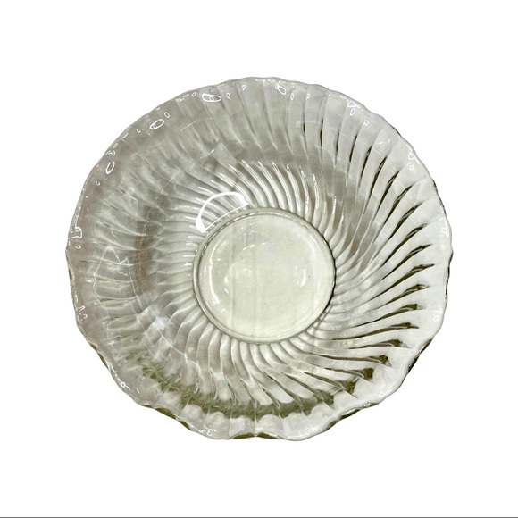 Depression Swirl Clear Glass Bowl with Scalloped Rim - Picture 2 of 3